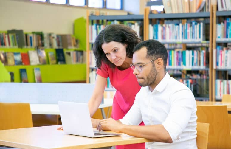 Digital Navigating the Virtual Classroom for education